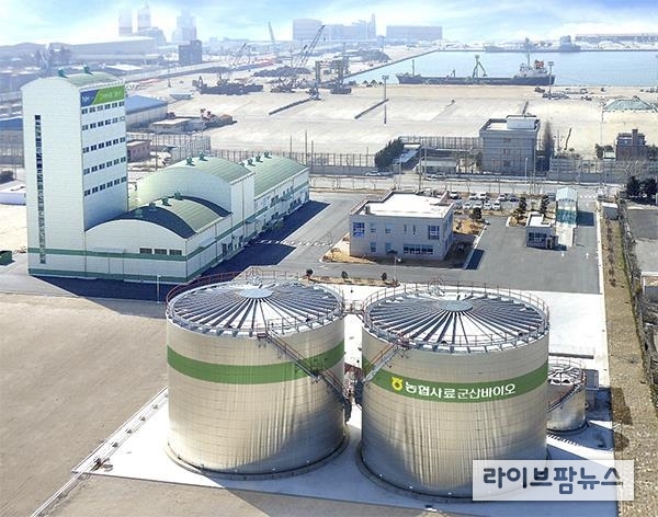 농협사료 군산바이오가 농림축산식품부에서 주관하는 ‘2025년 에코프로바이오틱스 이용활성화사업’에 선정돼 3회 연속 선정이라는 쾌거를 이루었다.